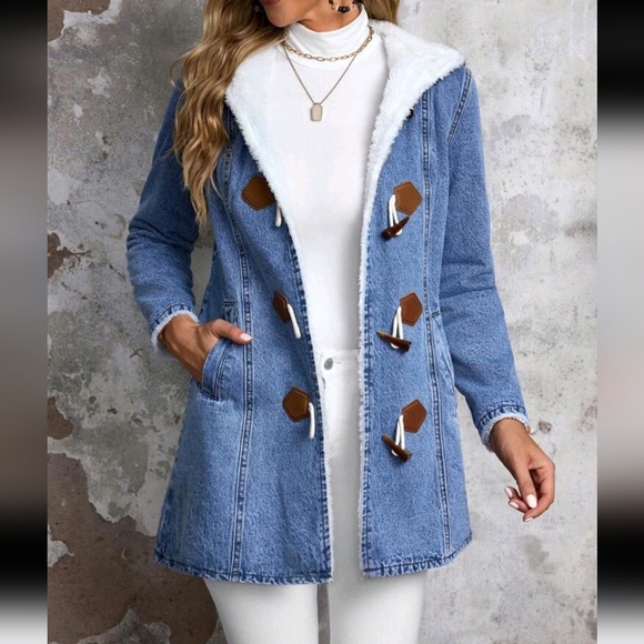 Women's Fall/Winter Long Sleeve Hooded Denim Jacket With Button Closure - Picture 5 of 6